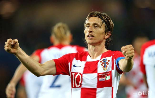 为什么打者必须戴护耳头盔