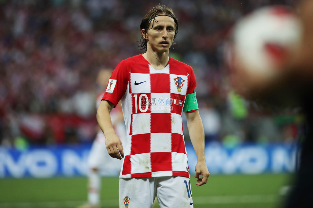 1库里29+13格兰姆斯44+6 76人胜勇士2伊斯科传射 皇马1-2遭逆转跌至第33德布劳内传射哈兰德助攻 曼城3-1晋级4中超-法比奥造绝平球 10人国安2-2申花5全明星单项赛：迪亚洛满分扣篮