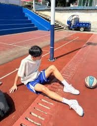 三人成行，无界竞技！“翎跃山海”羽毛球巡回赛广州站举行